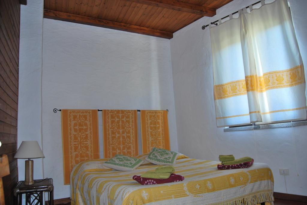 B&B Baddesalighes Bolotana Quarto foto